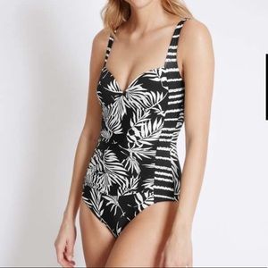 NWOT Mark & Spencer Secret Slimming Swimsuit